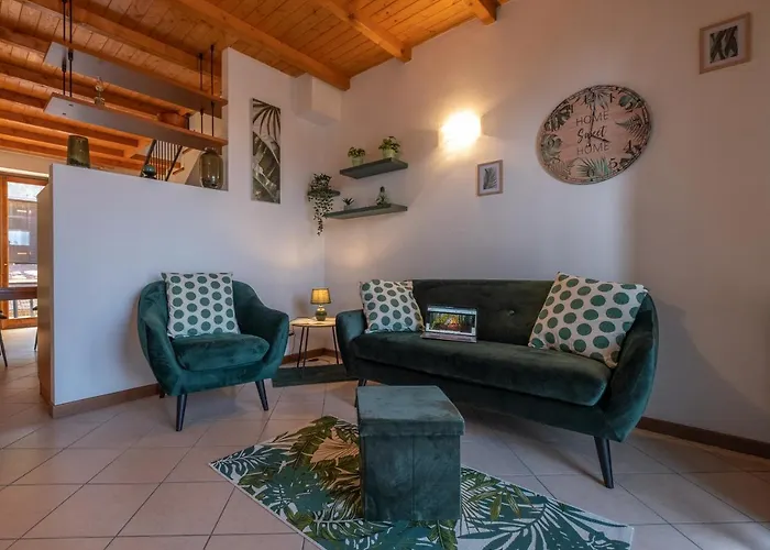Happy Guest Apartments - Lake & Green Oasis
